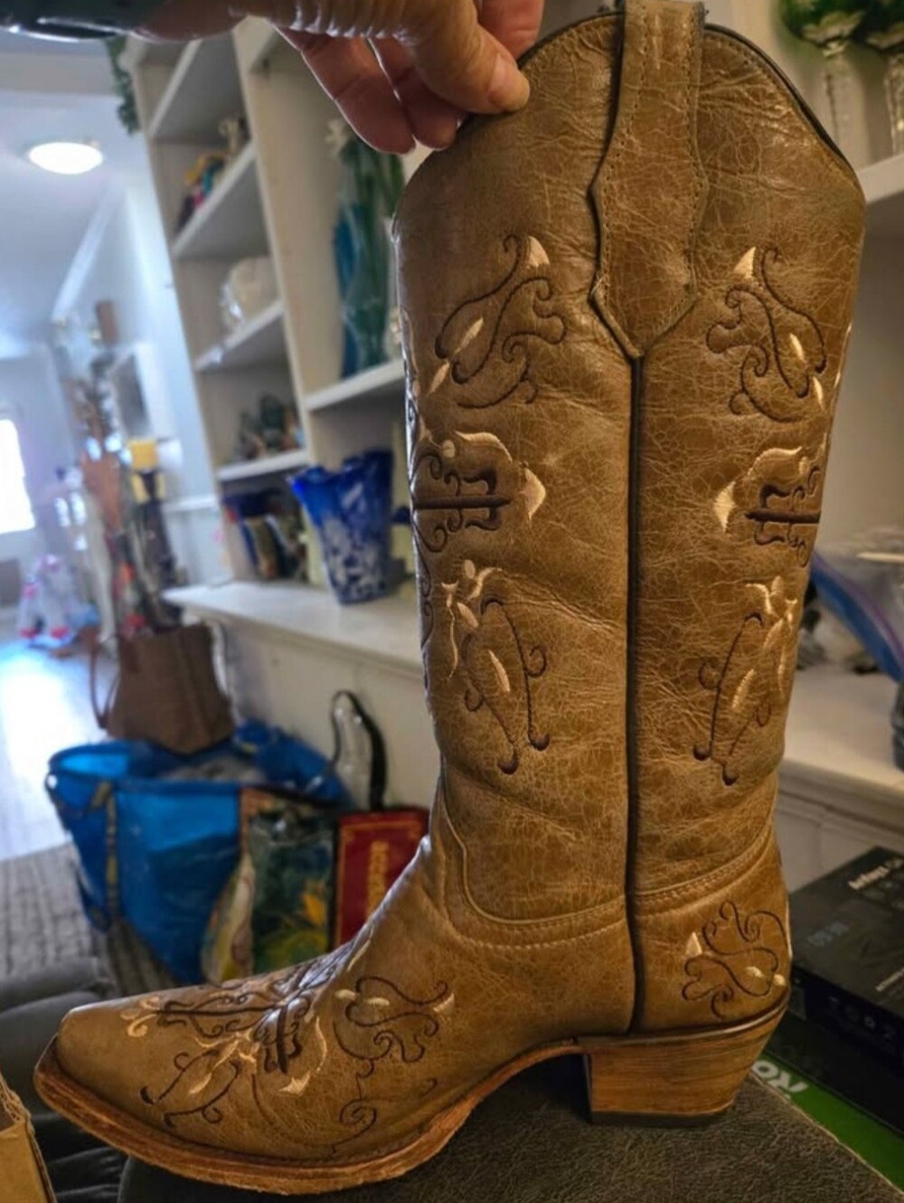 Circle G Classic Women's Western Cowboy Boots - Cross Embroidered, Size 8.5